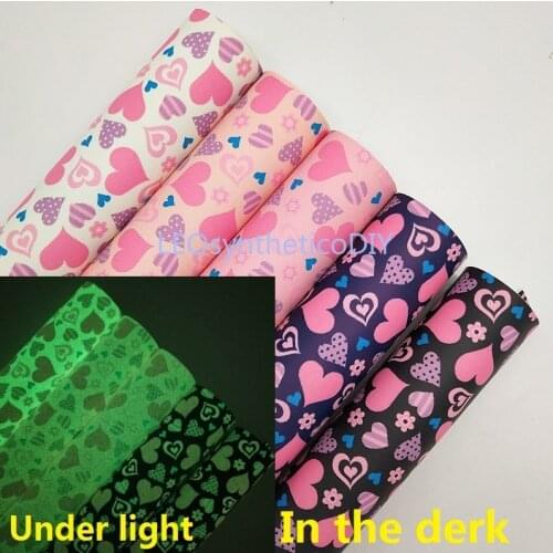 1PC 21X29CM Glows in the Dark pu Leather, Hearts Printed Faux Leather for Valentines Day For Making Bows LEOsyntheticoDIY T312