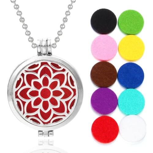 Tree of Life Aromatherapy Diffuser Necklace Open Lockets Pendant Perfume Essential Oil Aromatherapy Locket Necklace with Pads