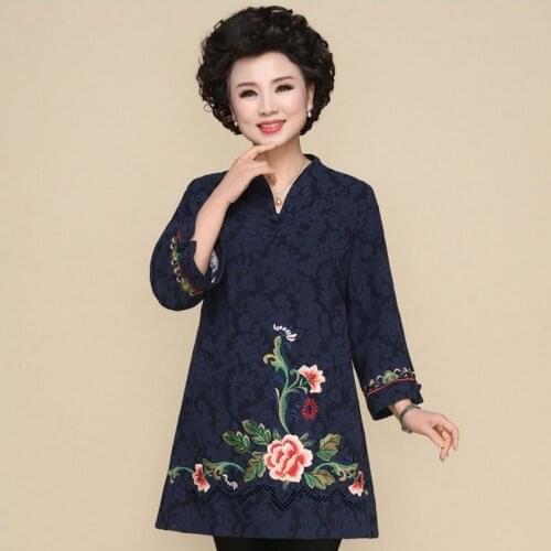 New female Chinese traditional tang suit embroidered flowers cheongsam style top vintage women plus size cotton linen clothing