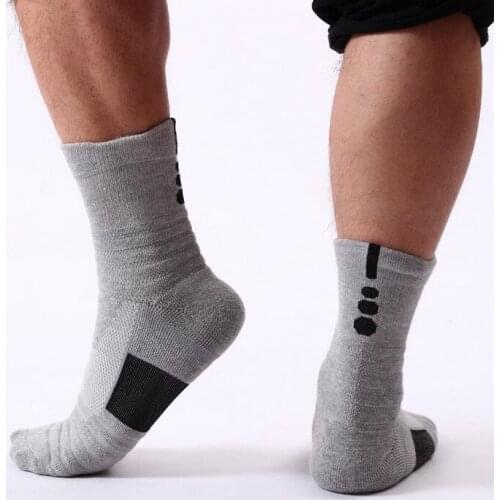 Mens mid-tube sports socks, badminton, running, outdoor elite socks, brushed socks, sweat-absorbent, non-slip basketball socks