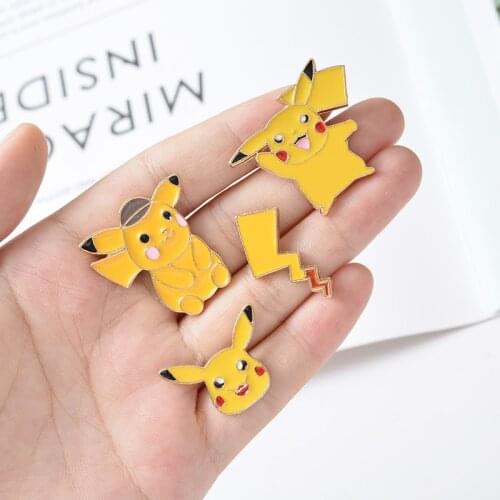 2021 Fashion Enamel Pokemon Brooch Anime Pokemon Badge Cartoon Model Toys Children Pokémon Toy Cute Figures Pin Women Girl Gift