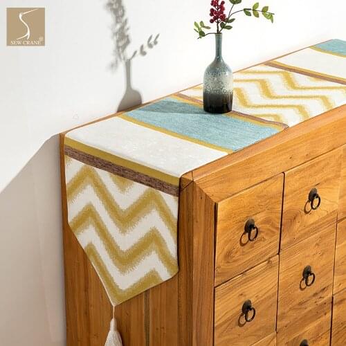 Modern Minimalist Classical Wave Gorgeous Geometric Pattern Table Runner With Tassel