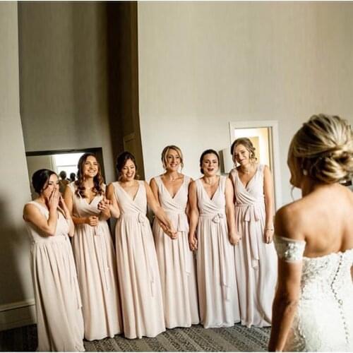 Simple V-neck Bridesmaid Dress Sleeveless Champagne Chiffon Long Maid Of Honor Dresses Women Wedding Party Gowns Robe De Soiree