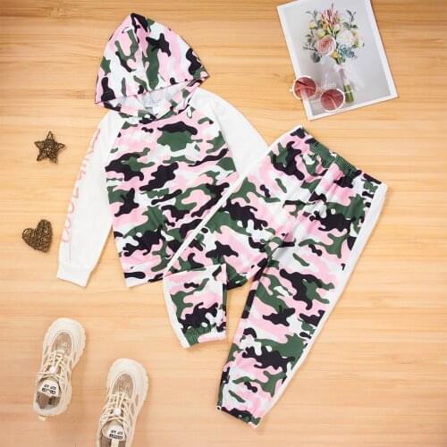 PatPat 2-piece Kid Girl Letter Camouflage Print Hoodie Sweatshirt and Elasticized Pants Casual Set