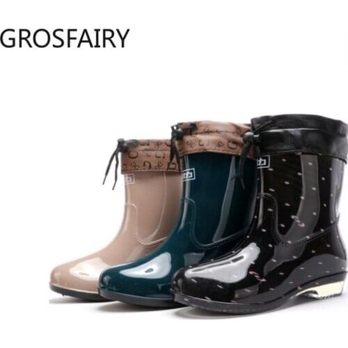 Plush Womens Rain Boots Fashion Walking Waterproof PVC Women Boots Black Rubber Shoes Winter Womens Ankle Martins Rain Boots