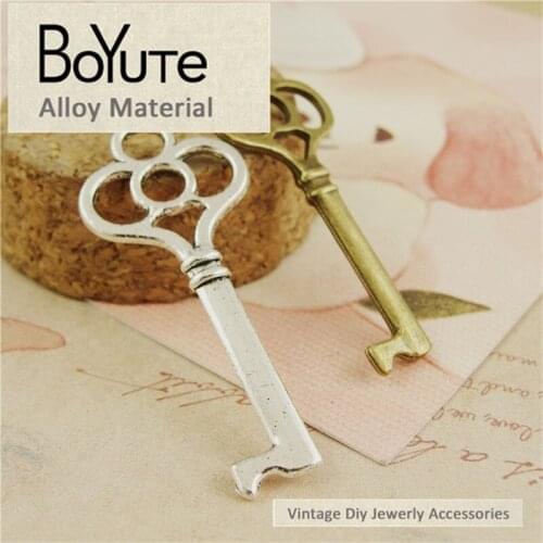 BoYuTe (50 Pieces/Lot) 19*43MM Zinc Alloy Key Accessories Antique Bronze Silver Plated Metal Key Pendant Diy Jewelry Findings