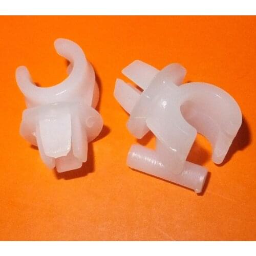 Engine cover support rod fastening engine hood clip