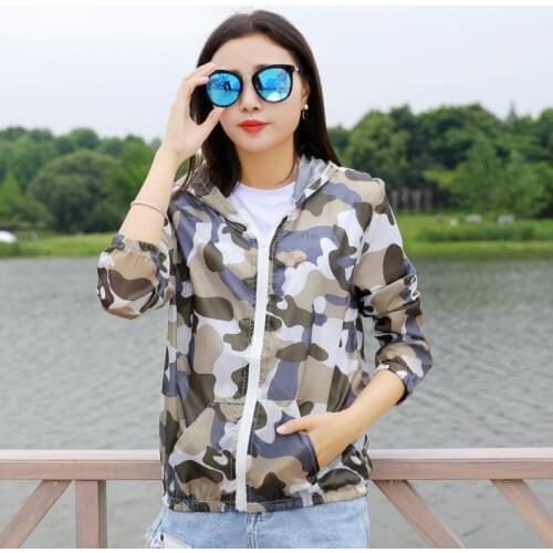 Summer Female Hooded Sunscreen Outwear Long Sleeve Camouflage Sunproof Shirts Breathable Fast Dry Sunscreen Outwear Windproof