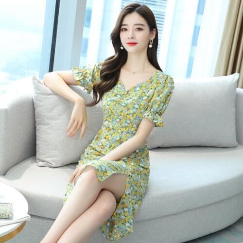 2021Fashion new summer V-neck Long dress French retro Short sleeve small floral dress female Sweet wind dress