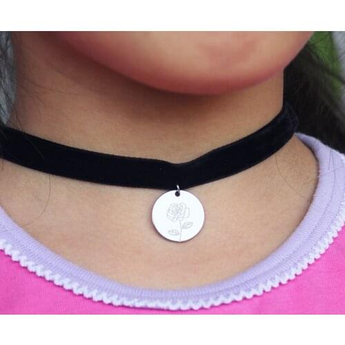 1Pc Rose Flower Disc Pendant Black Korea Velvet Rope Choker Collar Necklace Female Collier Bijoux Girls Gift