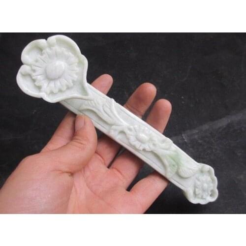 Chinese hand carved jade, jade ruyi/3