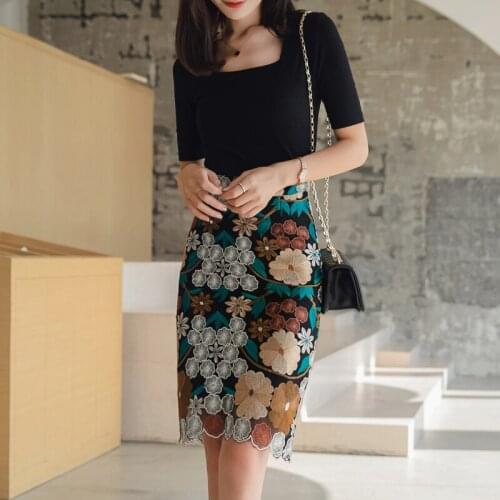 2020 spring and summer new slim embroidered lace skirt womens long section A word bag hip step skirt