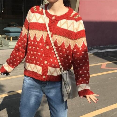 2020 Korean Style Sweater Autumn Fashion Christmas Cardigan Sweater O-neck Vintage Button Knitted Sweater Coat Wpmen Clothes