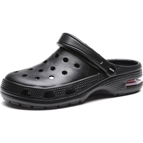 Clogs Men Sandals Casual Shoes EVA Lightweight Sandals Men Shoes for Summer Breathable Beach Sandals Zapatos Hombre Plus Size