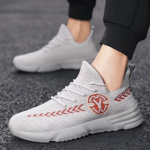 2020 Mens Casual Shoes Flying Weave Super Light Shoes Lace-up Men Shoes Outdoor Jogging Walking Mesh Breathable Mens Sneakers