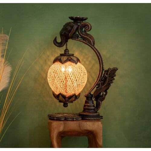 Yili Southeast Asia elephant table lamp bedroom bedside lamp Thai personality retro nostalgic bar hotel decoration