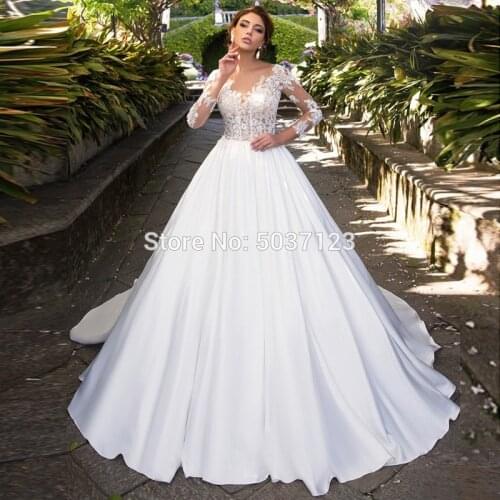Satin Long Sleeves Ball Gown Wedding Dresses Lace Appliques V Neck Button Illusion Bridal Gown Court Train Vestido De Noiva