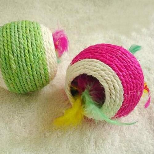 Feather Design Sisal Ball Two Holes Scratchable Cat Toy Interactive Pet Supplies Cat Accessories игрушки для кошек 2021