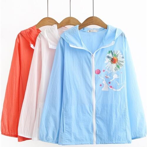 Summer Womens Sunscreen Jacket New Fashion Printing Hooded Outerwear Large Size Thin Sunscreen Clothing Coat Female Tops AH143