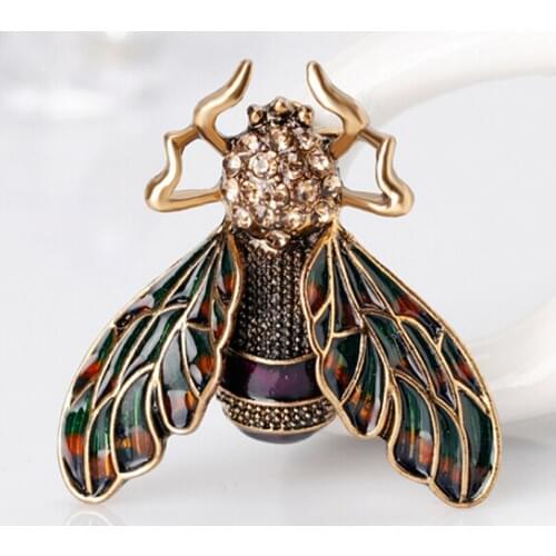 Cute Crystal Bee Insect Brooch Kids Girls Clothes Accessories Enamel Women Men Brooches Birthday Gifts Vintage Jewelry XZ297