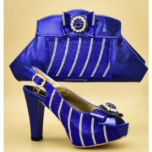 New Fashion Ladies Italian Shoes and Bag Set Decorated with Rhinestone Nigerian Women Wedding Shoes with Bag Set Party Pumps