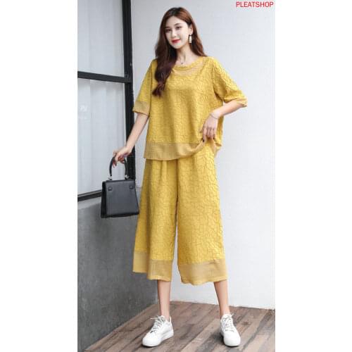 2020 Summer New Simple Macarons Large Size Miyake Pleated Heavy Industry Casual Suit Two Piece Set Top and Pants Women Set