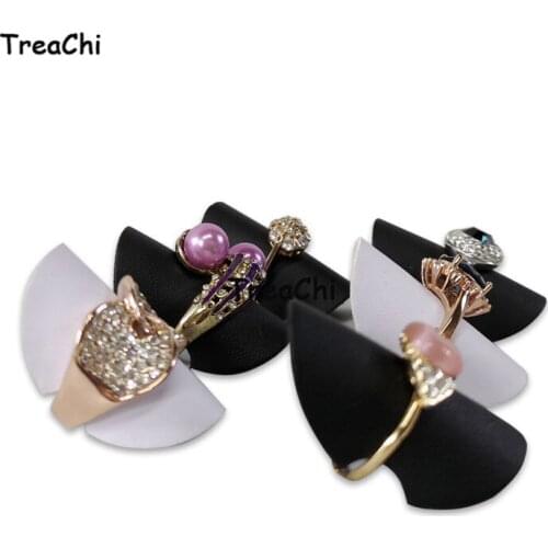25Pcs/Lot Adjustable Leatherette Jewelry Ring Holder 4cm Dia White Black Ring Organizer Storage Exhibitor Sheet Stand Ring Rack