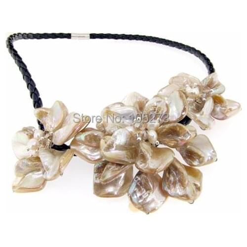 2016 New Arriver Wedding Jewelry White Shell Mop Flower Freshwater Pearl Necklace 18'' Handmade Ladys Flower Jewelry