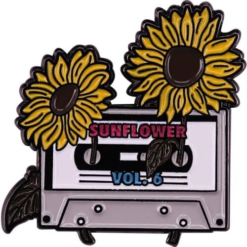 Sunflower Vol. 6 Pin HStyles' Popular Song Badge My eyes want you more than a melody