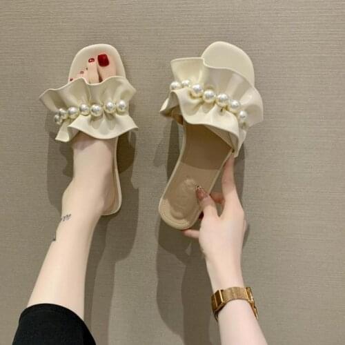 Summer Slippers Women Shoes Fashion Shoes 2021 New Design Ruffled Pearl Decoration Open Toe Flip Flops Flat Shoes Party Dress