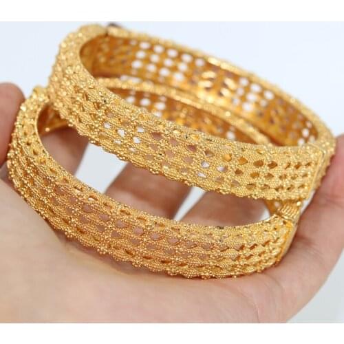 Xinhuias Rigid Bracelets