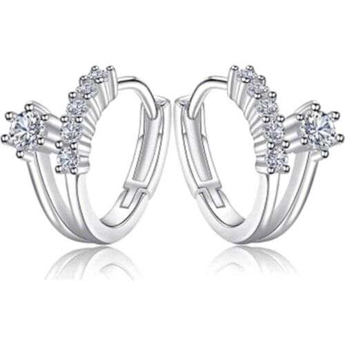 Korean version of temperament fashion trend simple wild inlaid crystal female models silver plated ear rings YE058