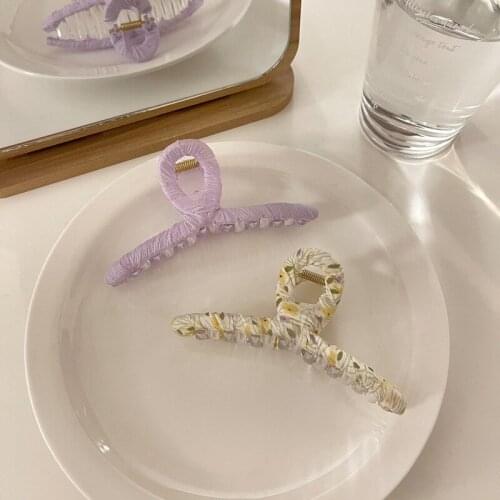 2020 New 2pcs Flower Fabric Acrylic Hair Claw Clips Big Size Makeup Hair Styling Barrettes For Women Hair Accessories