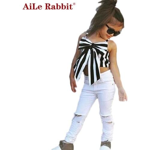 AiLe Rabbit Girls Set Tops and Pants 2 Pieces Stripes Ribbon Short Sling Fashion Hole Pants European Style Childrens Suits k1