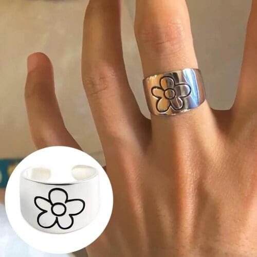 Finger Band Rings Anti-slip Shiny Flower Pattern Silver Color Women Fashion Fingers Band Anti-slip Womens Ring for Friends