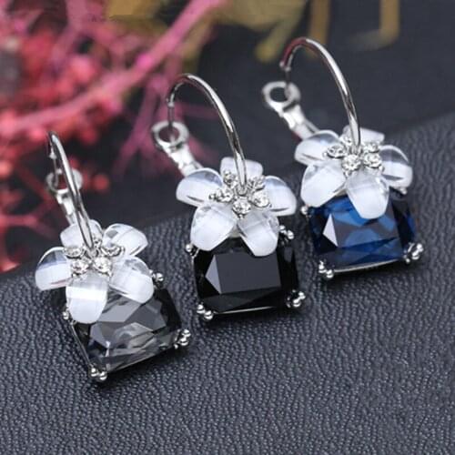1Pair Hot Selling Exaggeration Trend Fashion Crystal Cherry Blossoms Flower Earrings for Woman Wedding Jewelry Statement Earring