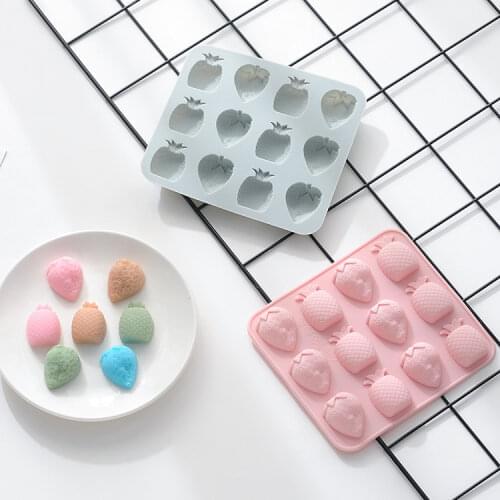 12 cavity strawberry pineapple silicone mold chocolate cake fudge mold confectionery baking mold cake decoration kitchen tool