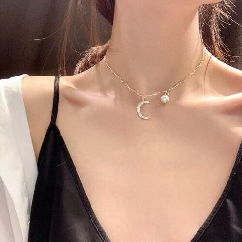 Pearl Crescent Moon Zircon The Whip Chain Necklace Woman Tidal Pendant Light Luxurious Concise Temperament Clavicle Chain
