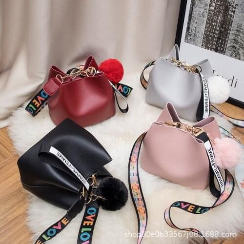 PEOPLE MONTAIN Women's Fur Bags