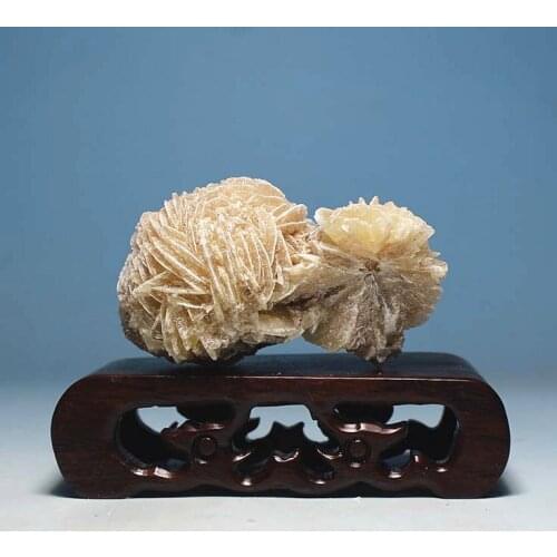 "Never withered roses," Desert Rose stone mineral crystal valentines to send his girlfriend