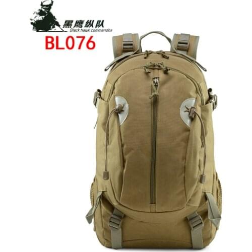 Camouflage bag sports shoulder bag outdoor mountaineering Korean version of leisure travel backpack combination