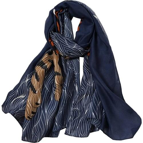 Design Spring Women Scarf Cotton-Linens Hijab Large Animal Print Bandanas Shawl Wraps Foulard Femme Neckerchief Echarpe Mujer