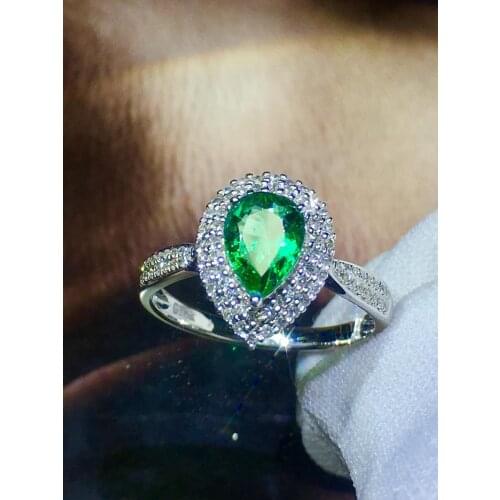 Fine Jewelry Real Pure 18K Gold Greenl Emerald 0.91ct Gemstone Diamonds Jewellery Females Rings for women Fine Ring