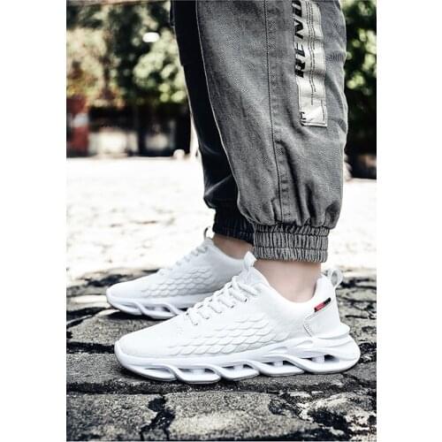 2021 New Unisex Shoes Men Trainers Vulcanized Casual Walking Shoes Men Sneakers Mans Footwear Slip-On Chaussure Homme Tenis