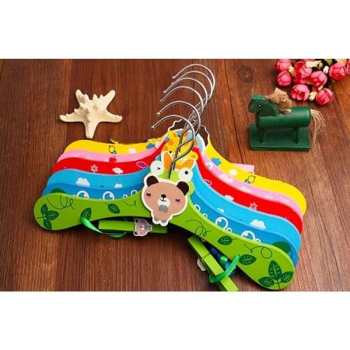 1PC New Hot Mixed Wood Cute Animal Cartoon Baby Children Coat Clothes Hooks Hangers For Clothes MQ 020