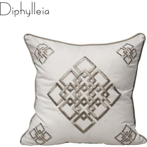 Diphylleia New Chinese Style Cushion Cover Eastern Home Decoration Vintage Geometric Pattern Embroidery Pillow Case 45x45cm