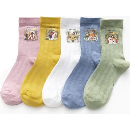 2022 Spring and Summer New Socks Womens Cotton Printed Mid Tube Socks Mesh Breathable Tide Socks