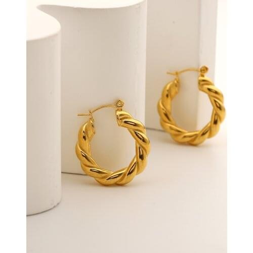 New Fashion Distortion Interweave Twist Metal Circle Geometric Round Hoop Earrings for Women Accessories Retro Party Jewelry