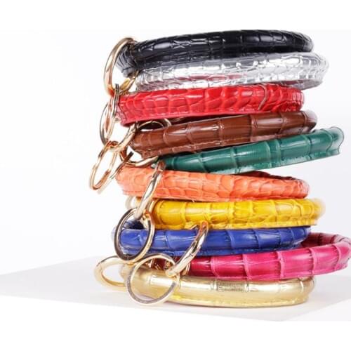 2019 New Fashion Crocodile Pattern Snake Leather Key Ring Bracelet Circle Wristlet Key Chain for Women Girls SN2748