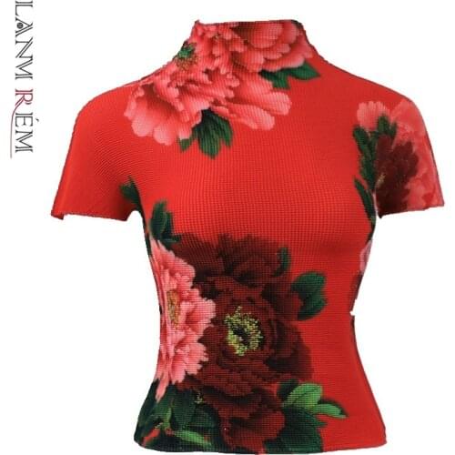LANMREM Japanese style pleated clothes for women 2021 summer new half high collar short sleeve stretch fabric t-shirt tee YJ779